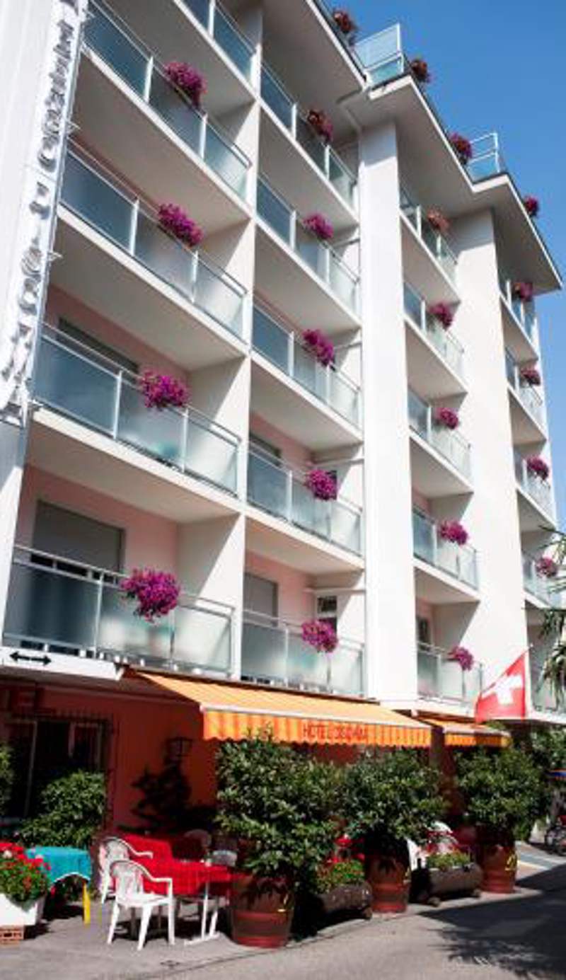 Hotel Dischma - FREE BUS AND TRAIN TICKET