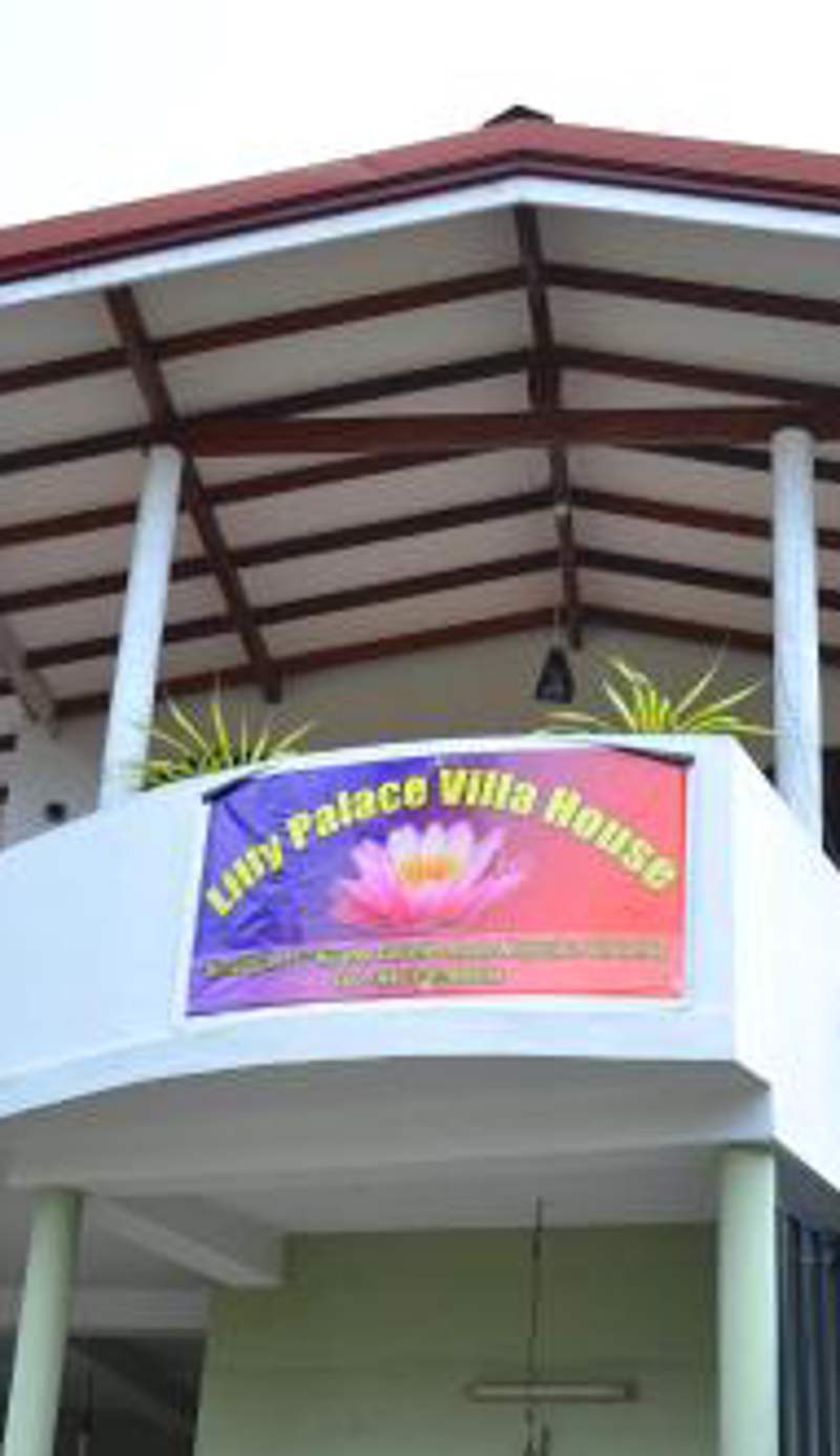 Lilly Palace Villa Guest House