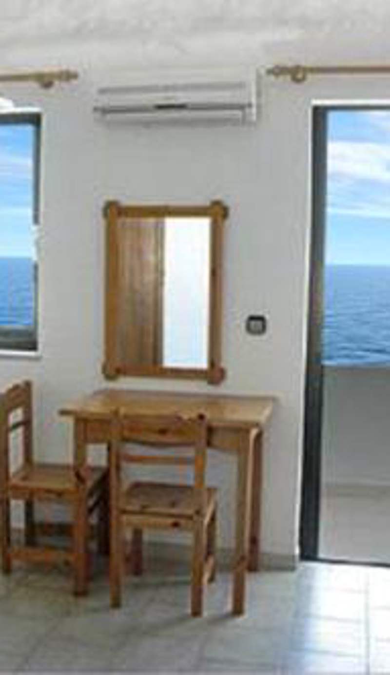 Nitsa Rooms