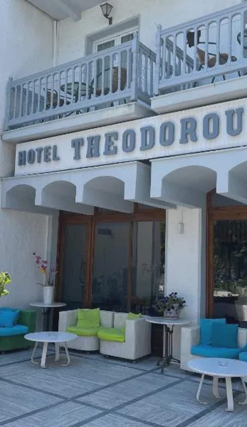 Theodorou Beach Hotel Apartments