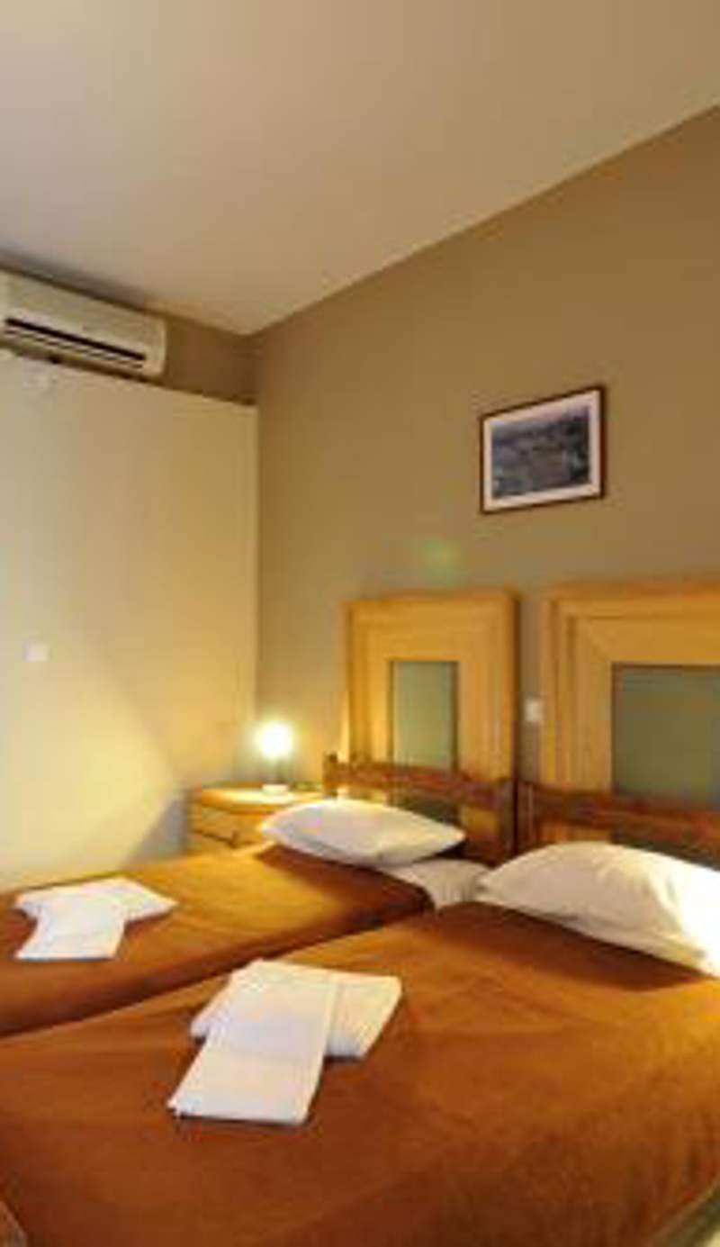 Manias Apartments