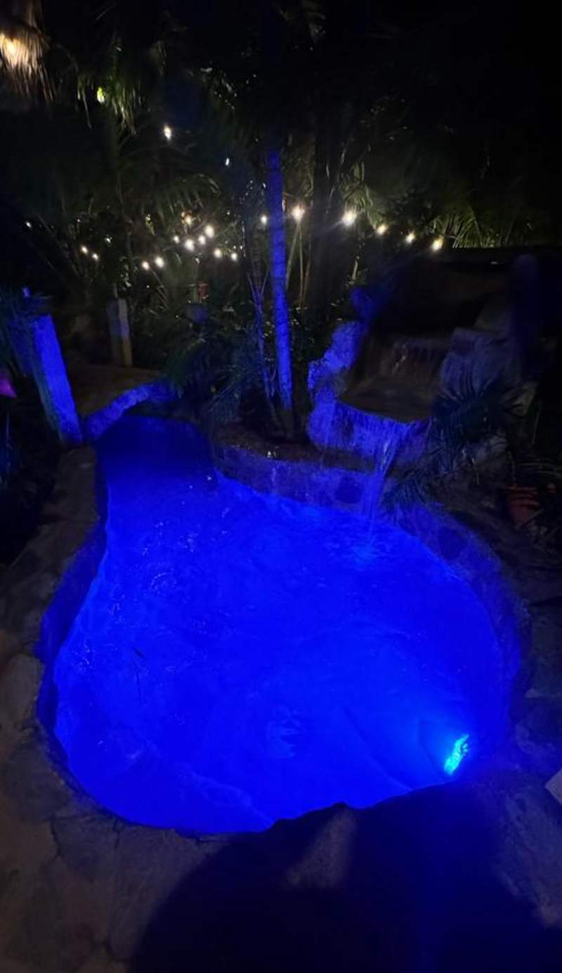 CHALET TROPICAL Hotel & Pool Bar Restaurant