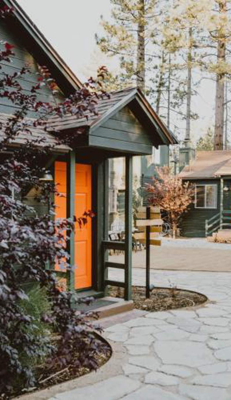 Noon Lodge