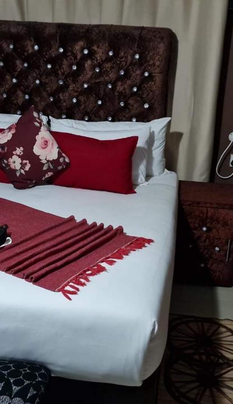 Impovu Guest House