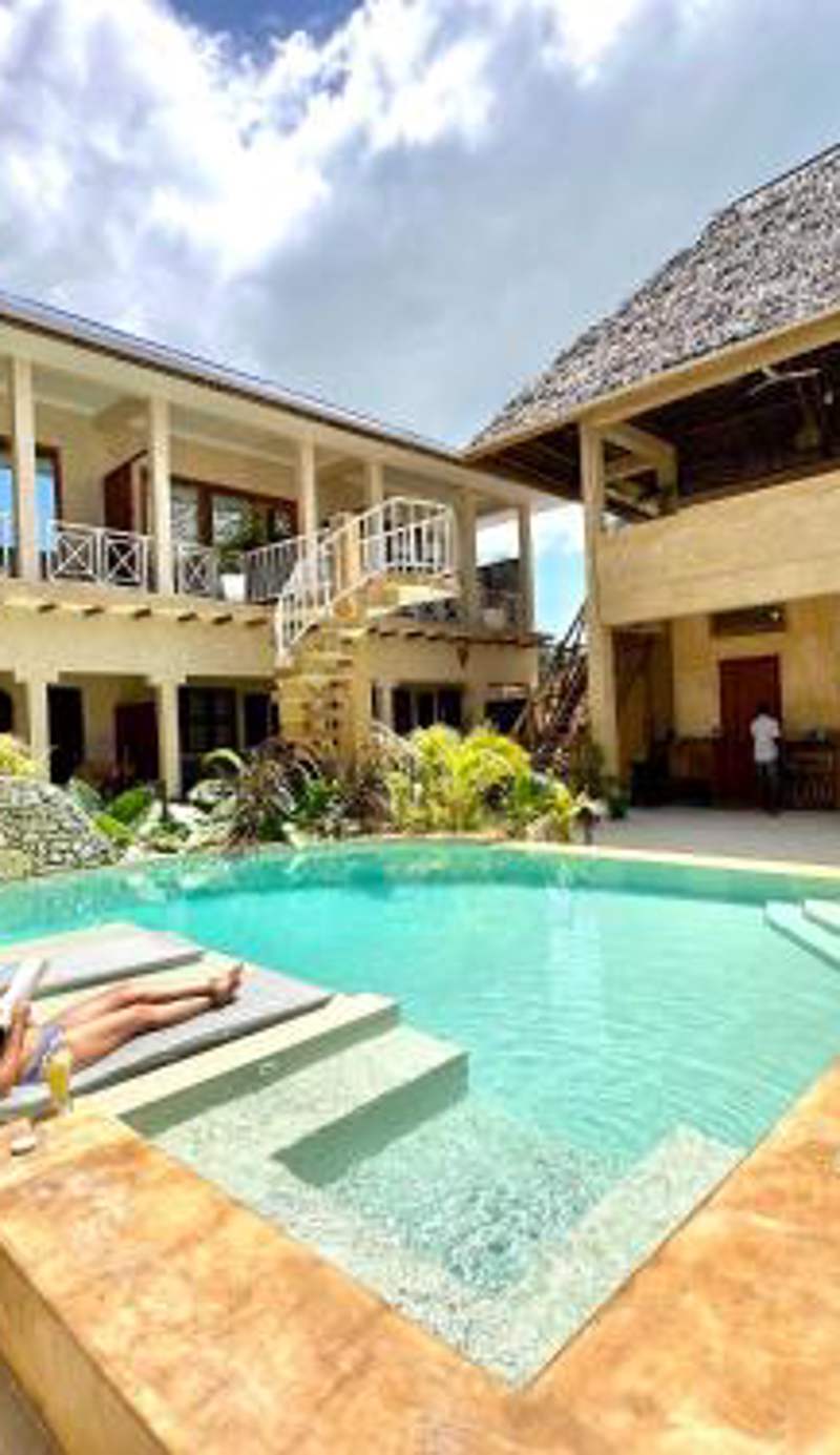 Chikachika Beach B&B