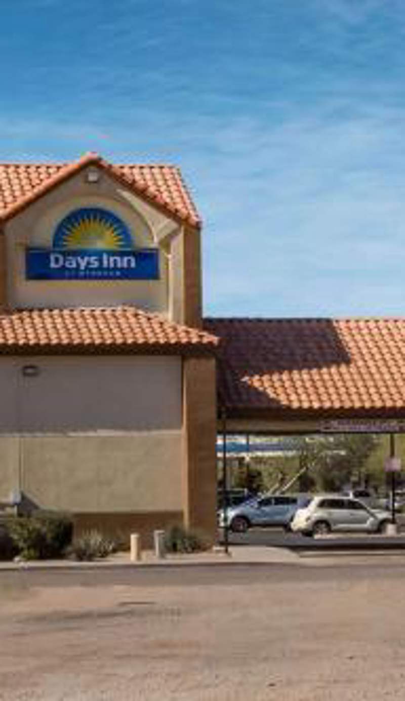 Days Inn by Wyndham Phoenix North
