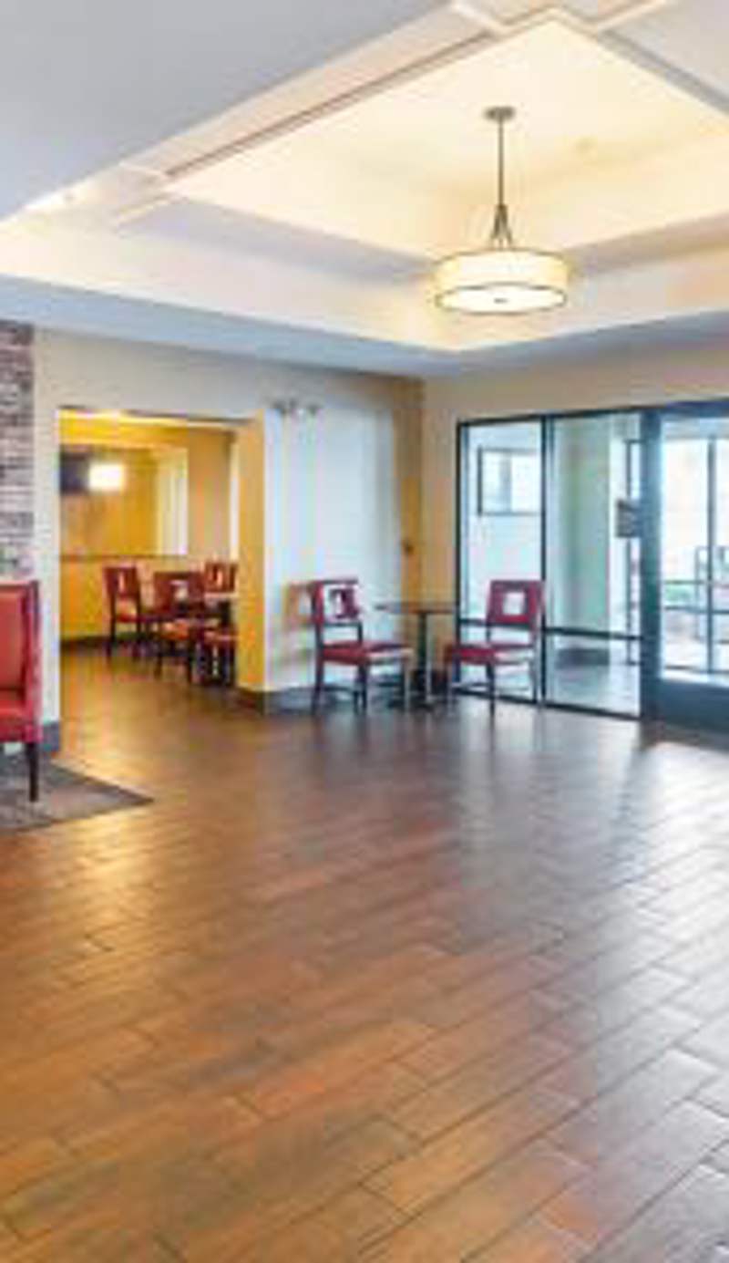 Red Roof Inn PLUS + Phoenix West