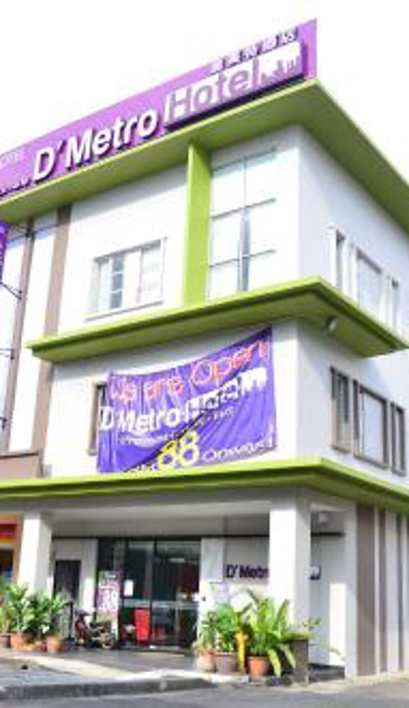 D'Metro Hotel