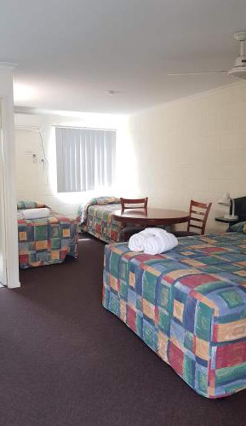 Harbour Lodge Motel