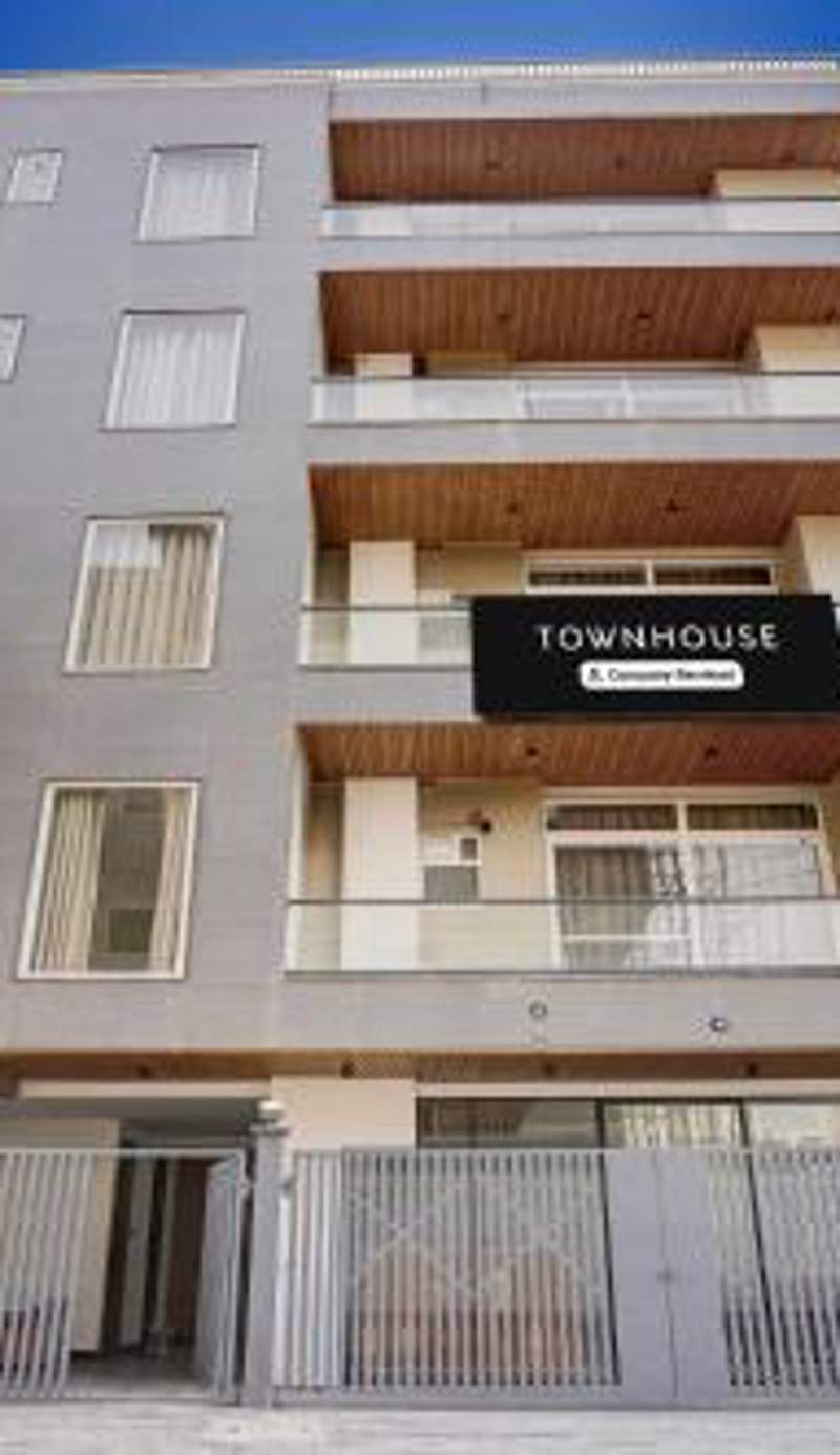Townhouse Sector 49 Gurugram Formerly Hotel P66