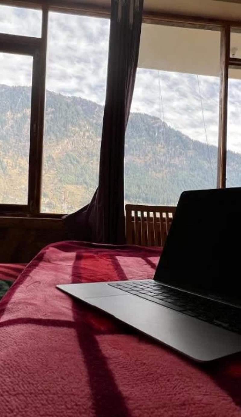YOLO Backpackers - Manali