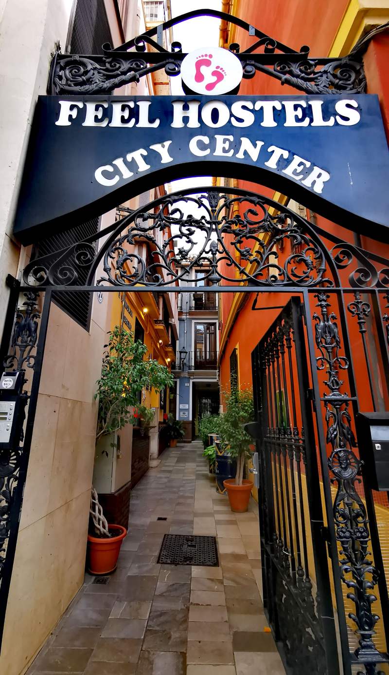 Feel Hostels City Center