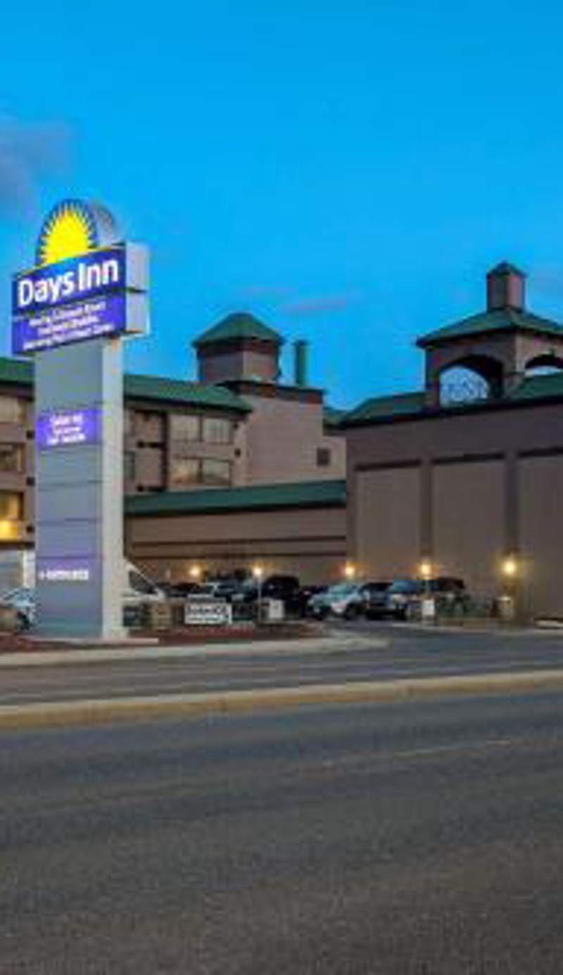Days Inn by Wyndham Calgary South