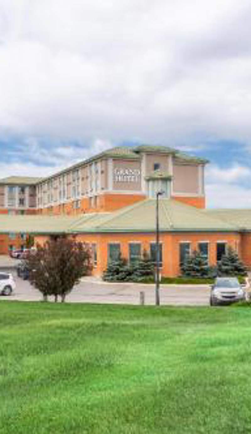 Grand Hotel & Conference Centre Calgary Airport, an Ascend Collection Hotel