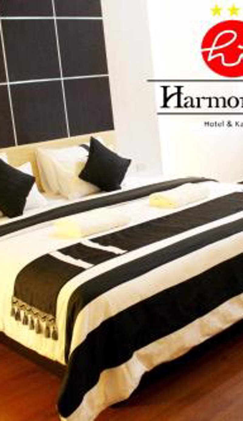 Hotel Harmony In & Karaoke