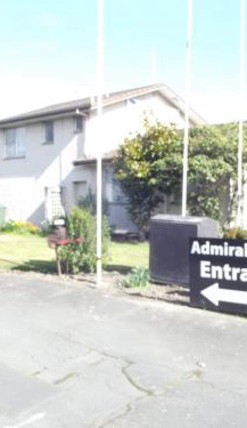 Admiral Motel