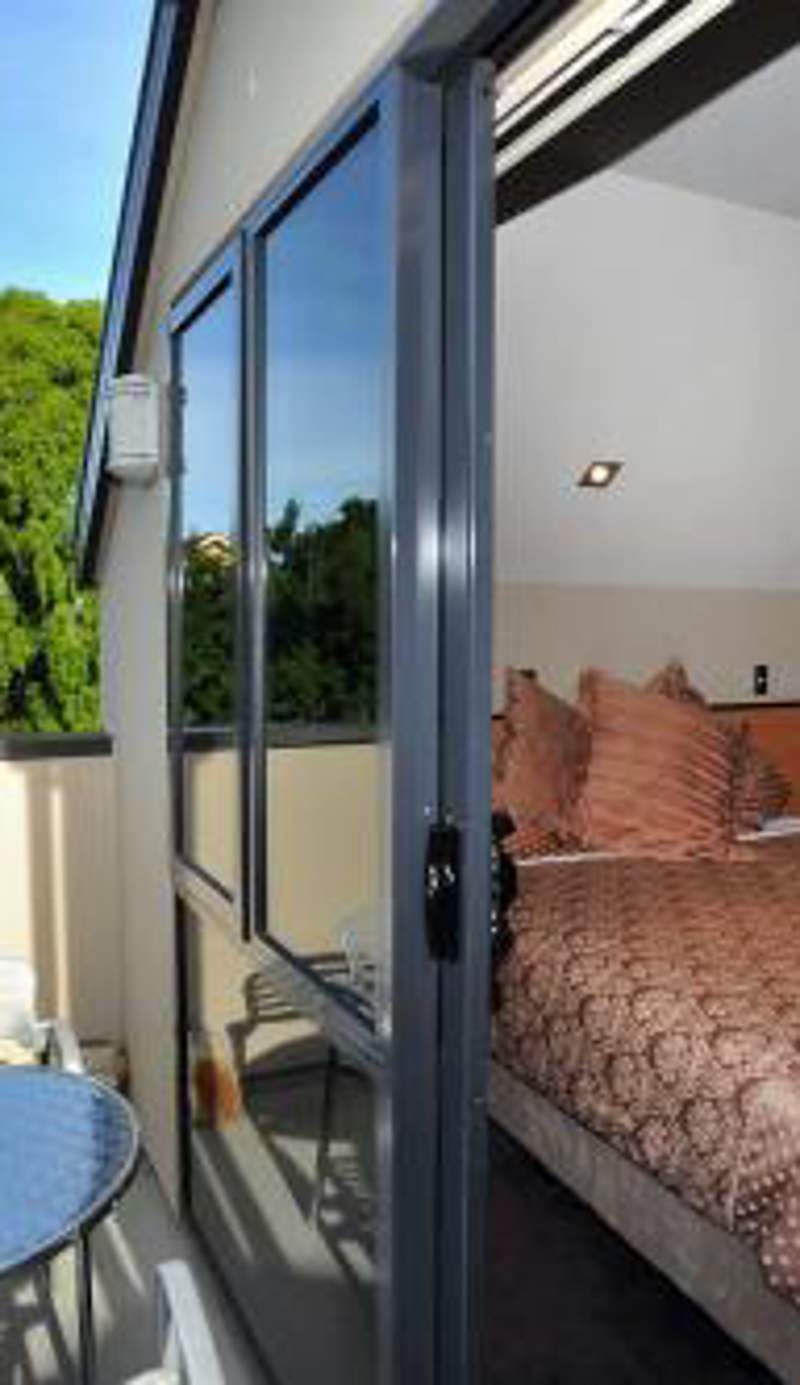Athena Motel