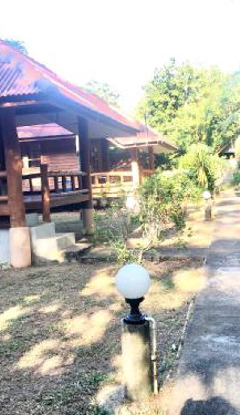 Namtok Bungalows