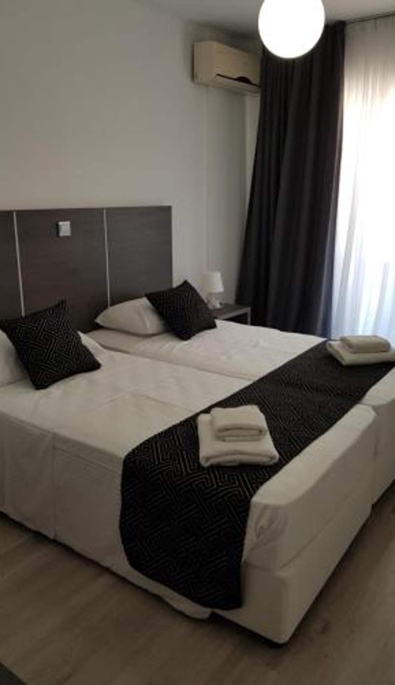 Les Palmiers Petrou Apartments