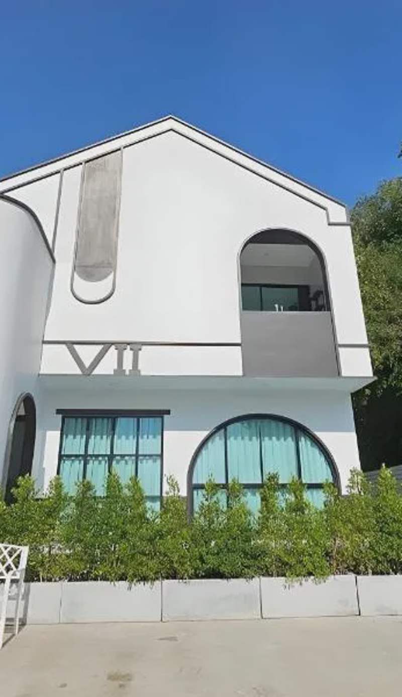 Live With Passion Pool Villa