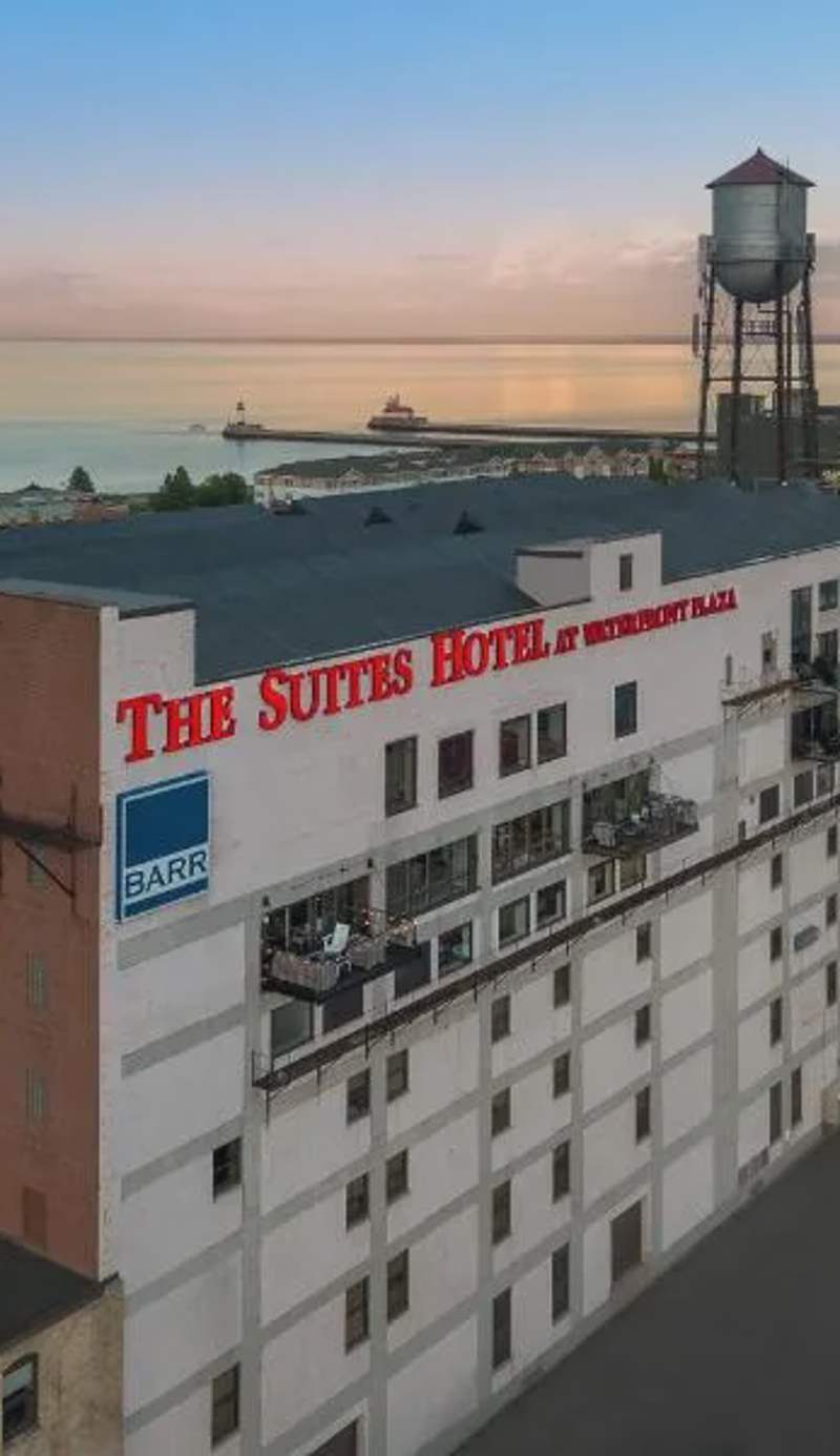 The Suites Hotel at Waterfront Plaza