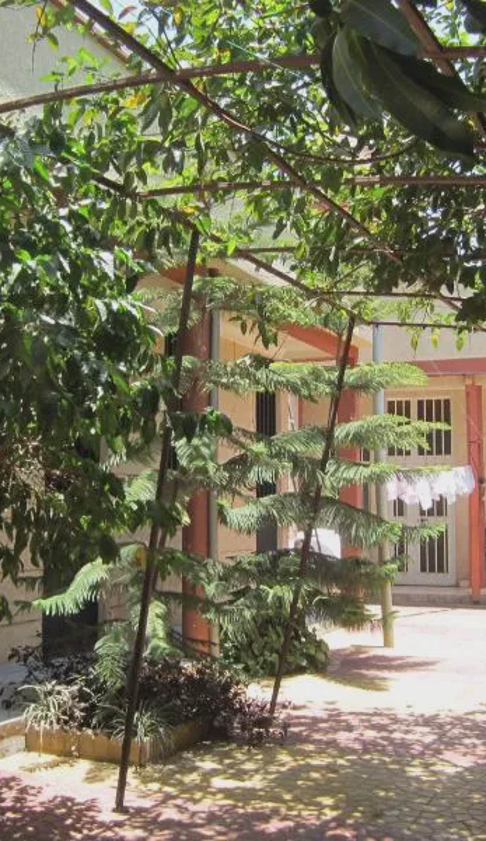Manuhie Backpackers Lodge