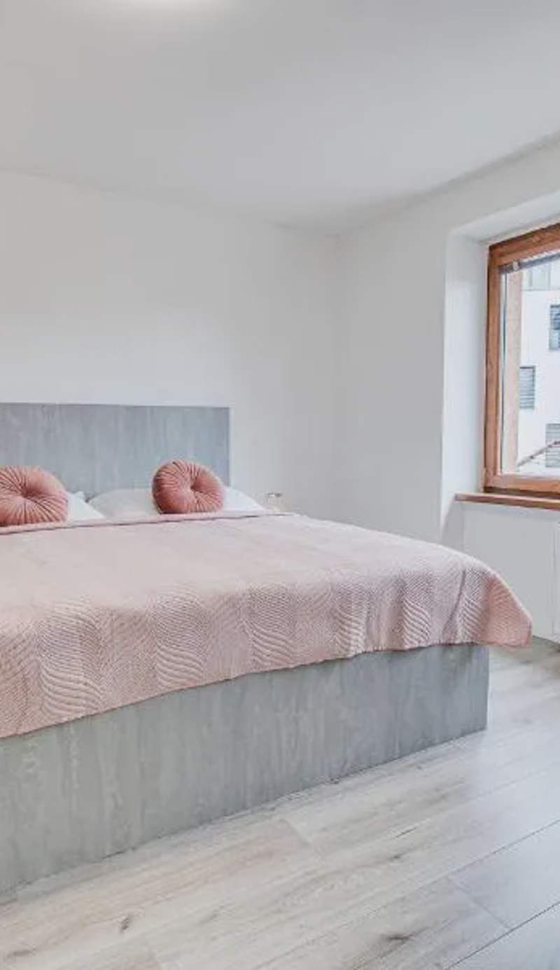 Nitra Castle Suite - Modern Elegance & Serenity