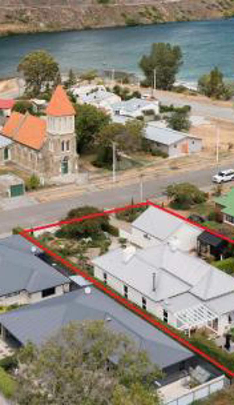 Victorian Villa - Cromwell Holiday Home