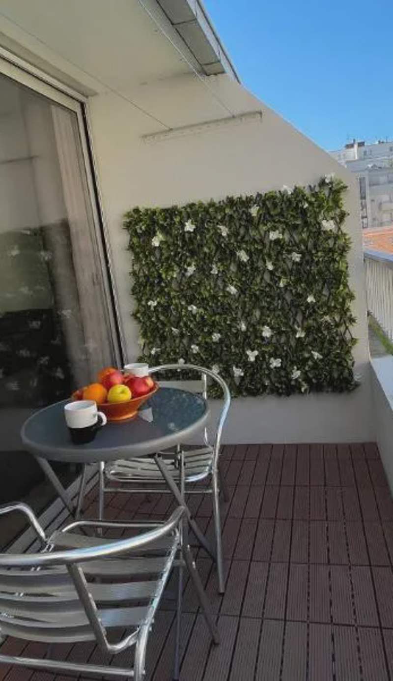 Studio plein centre, calme, parking inclus, piscine et gardien