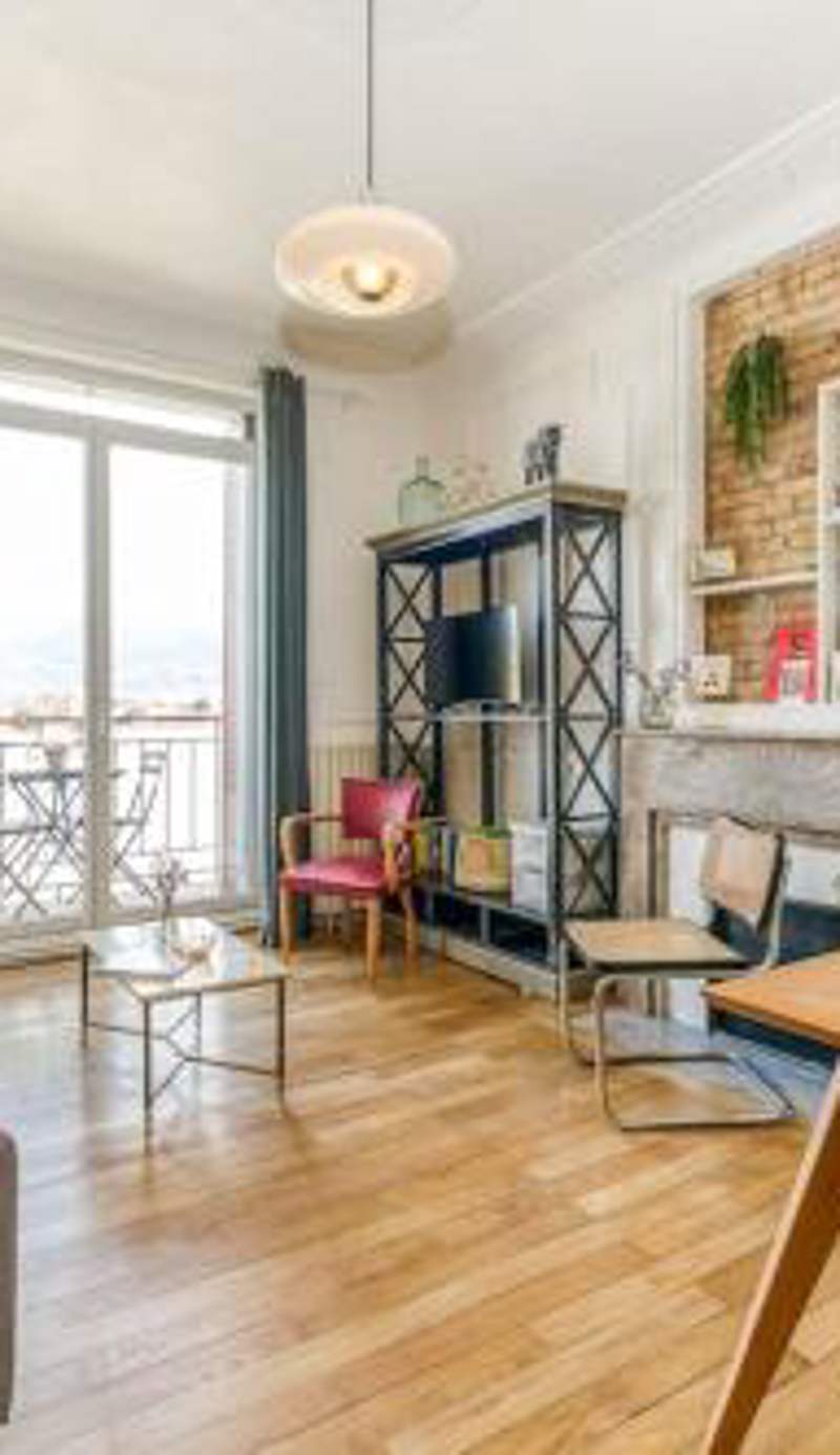 Esprit vintage: lit double, balcon, wifi, équipé+