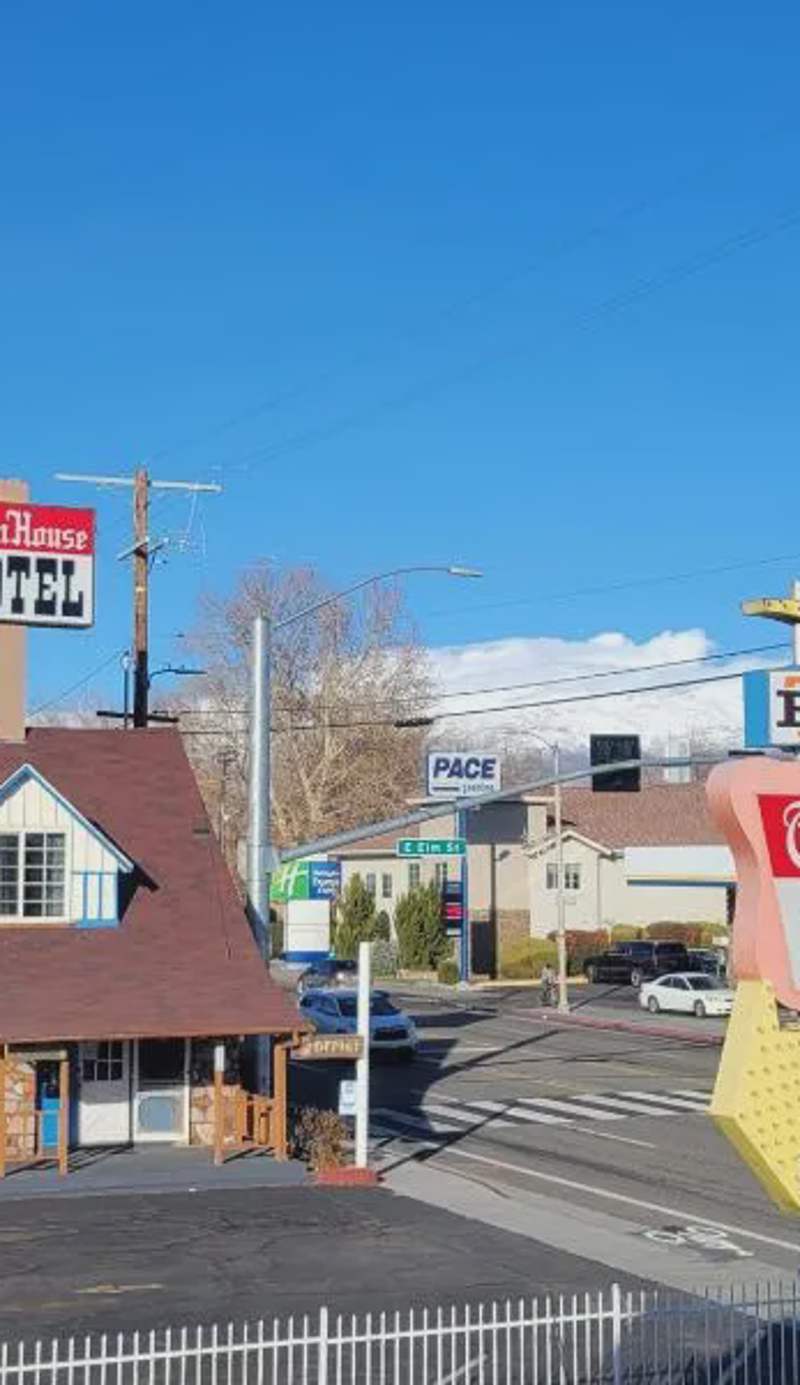 Townhouse Motel