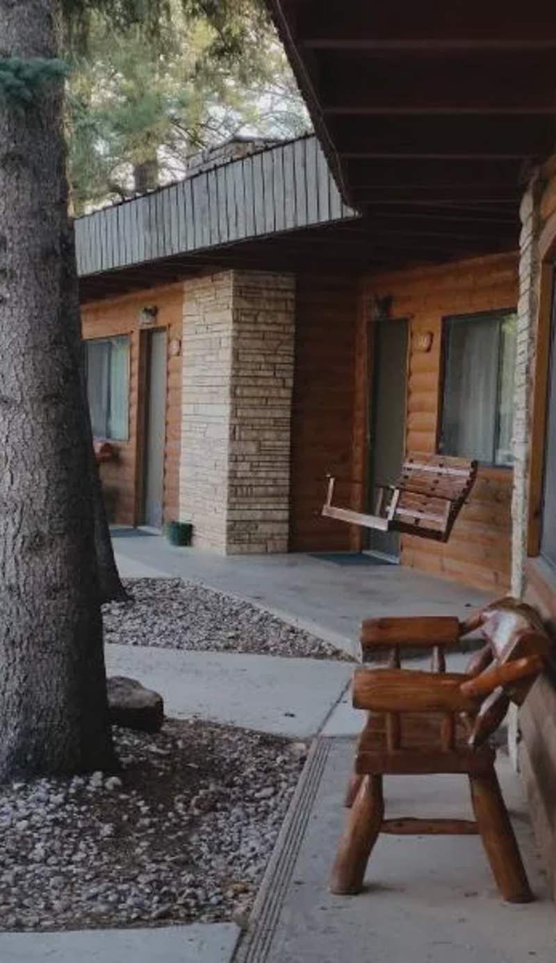 West Winds Lodge