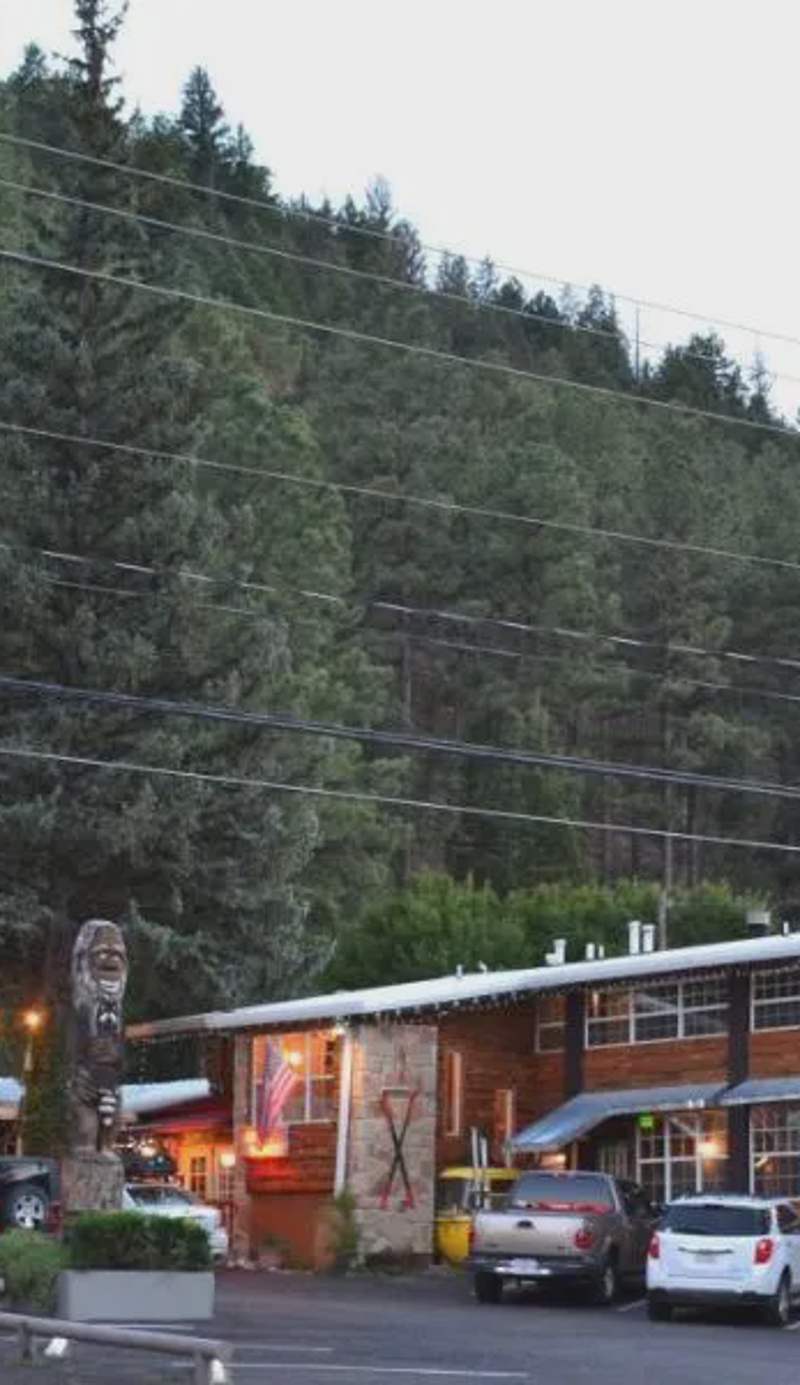 Sitzmark Chalet Inn