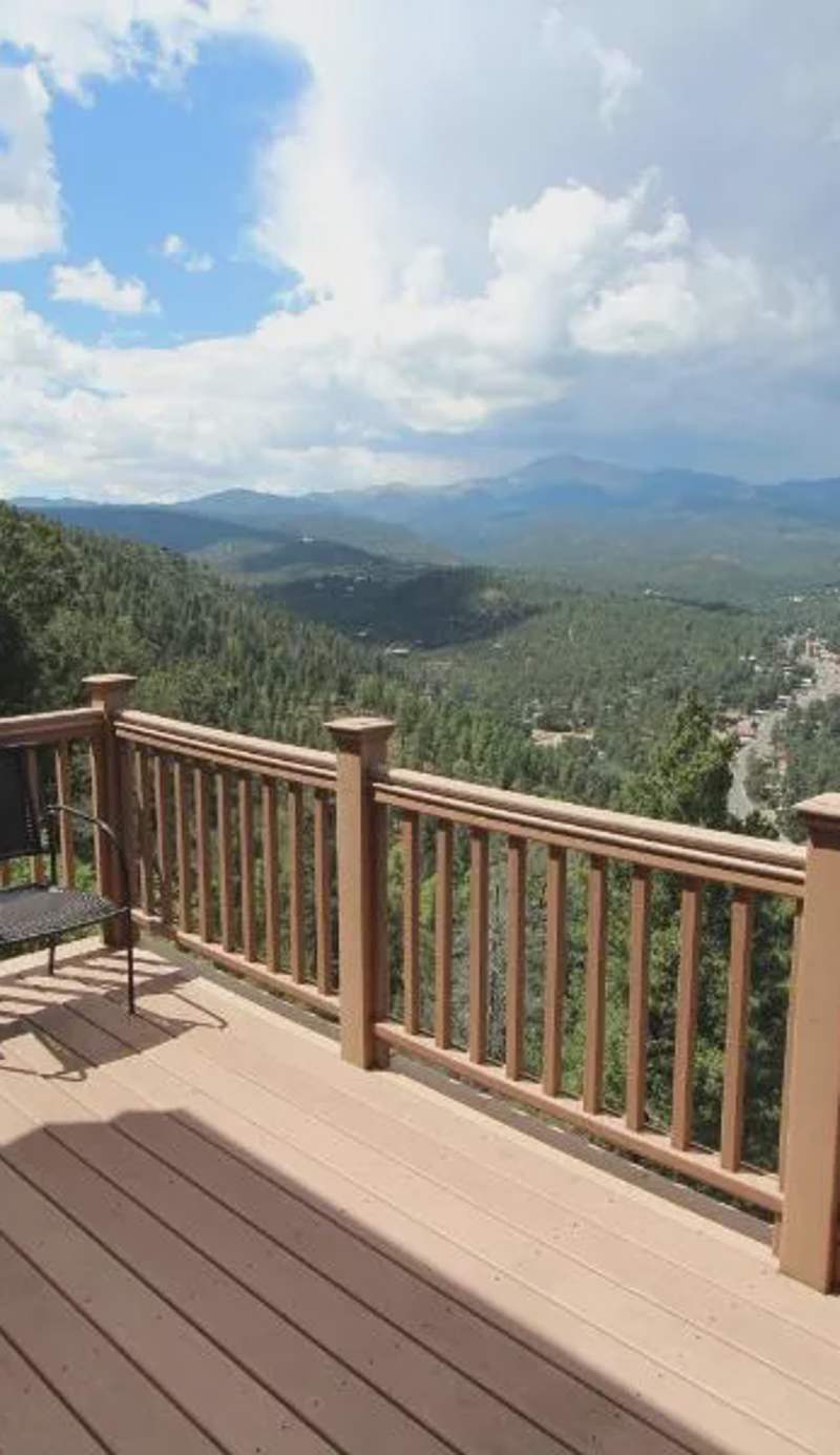 Crown Point Resort