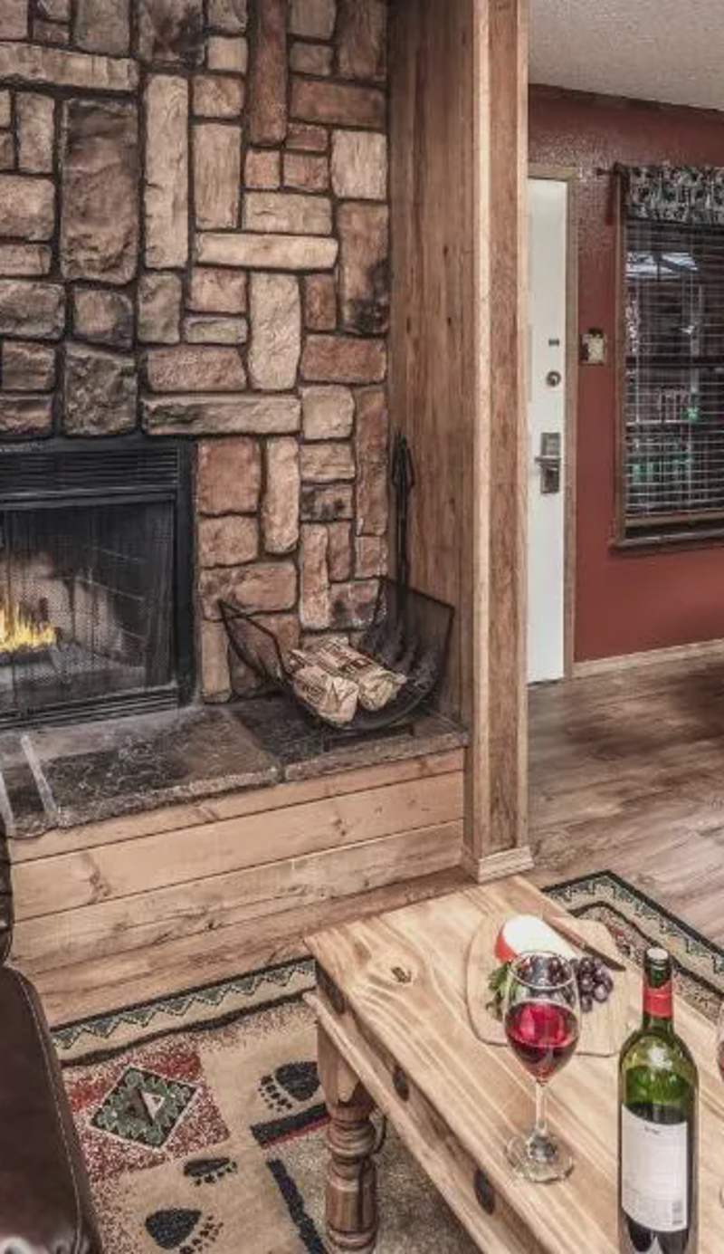 Shadow Mountain Lodge and Cabins