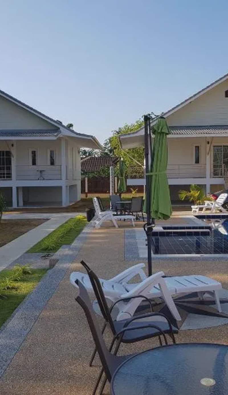 Poolside Bungalows