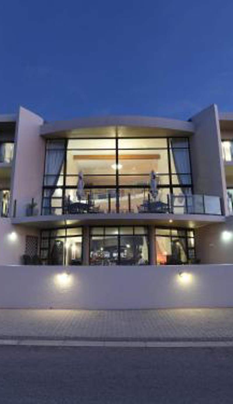 Bar-t-nique Guest House