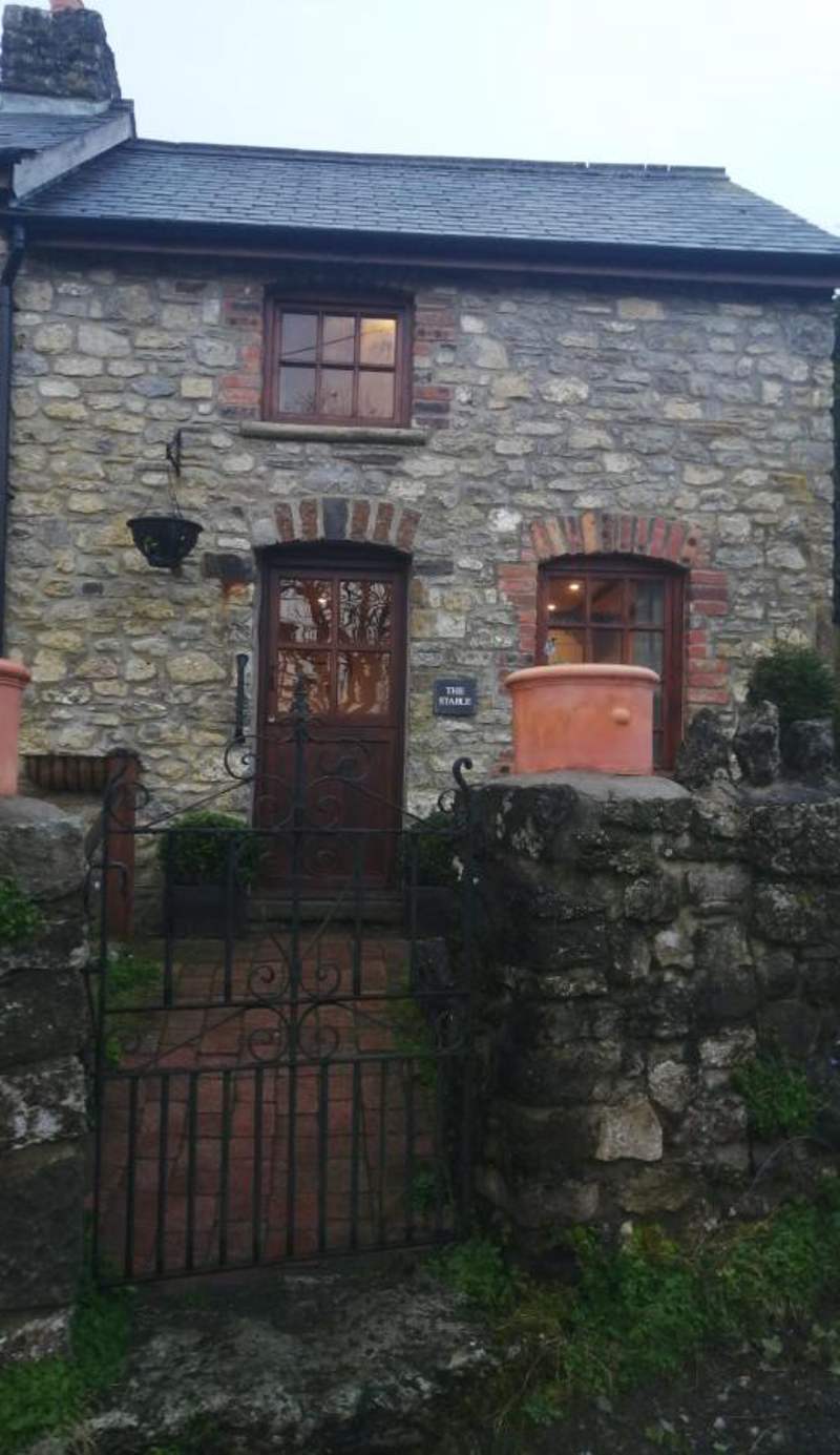 1 Bed cottage The Stable at Llanrhidian Gower with sofa bed for additional guests