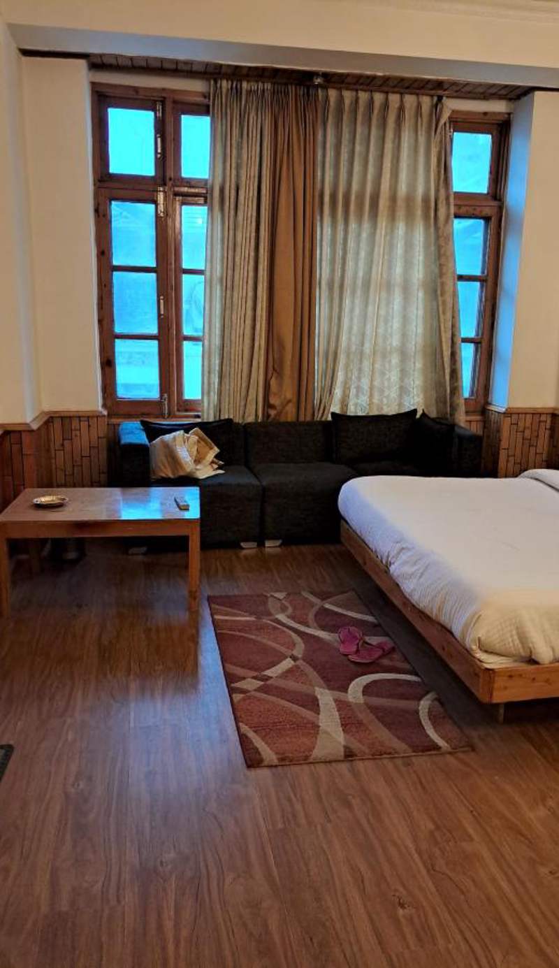 Hotel Snow View Manali