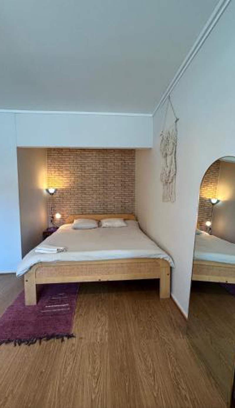 Studio apartment near the center