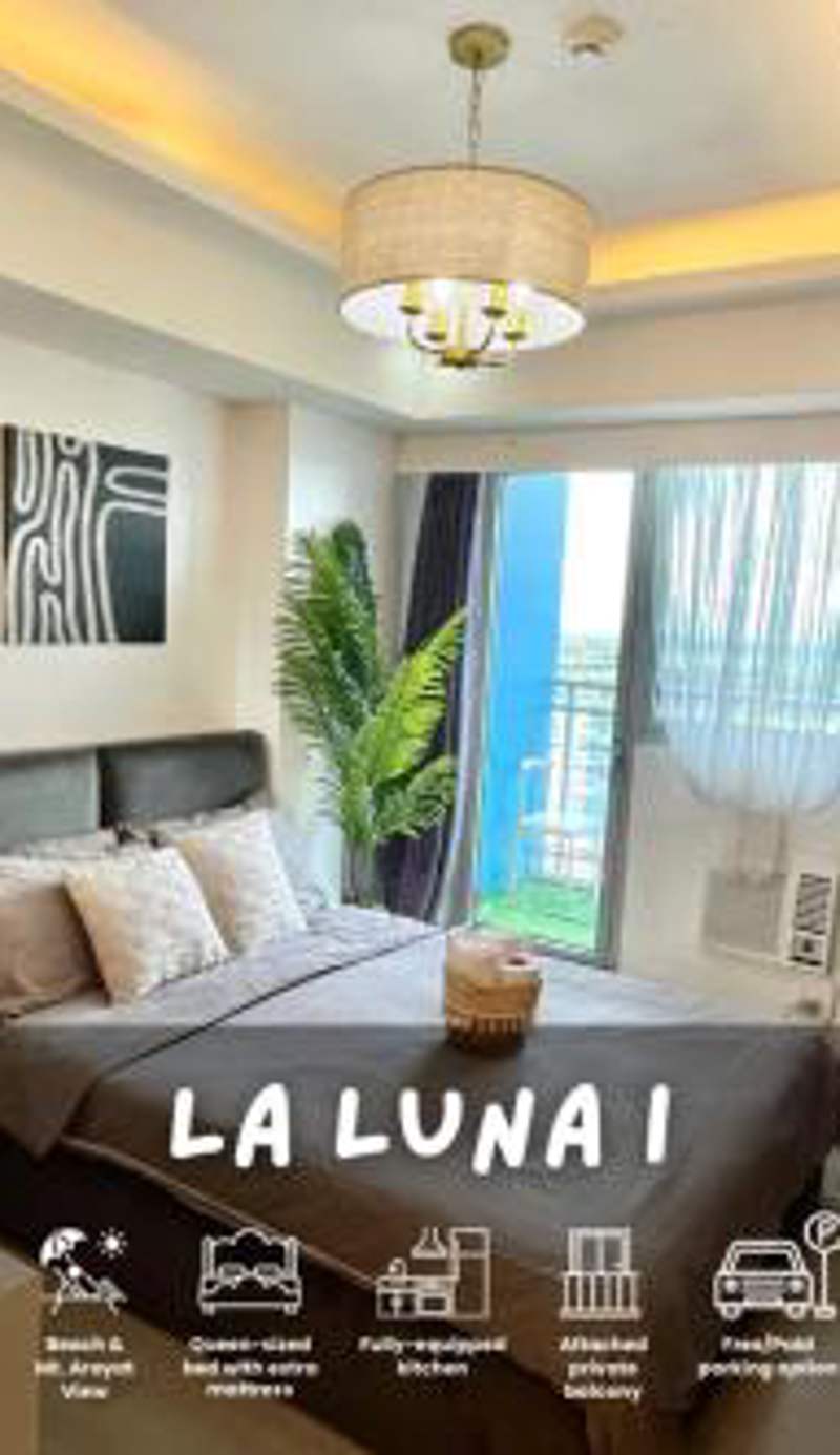 La Luna I - Studio with PS4, Netflix, Karaoke & Mt Arayat View