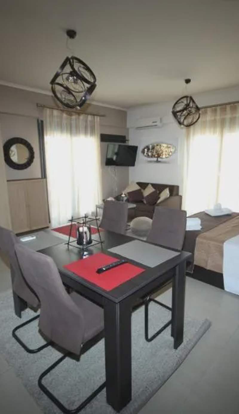 Kosmos Service Apartment City Center 1