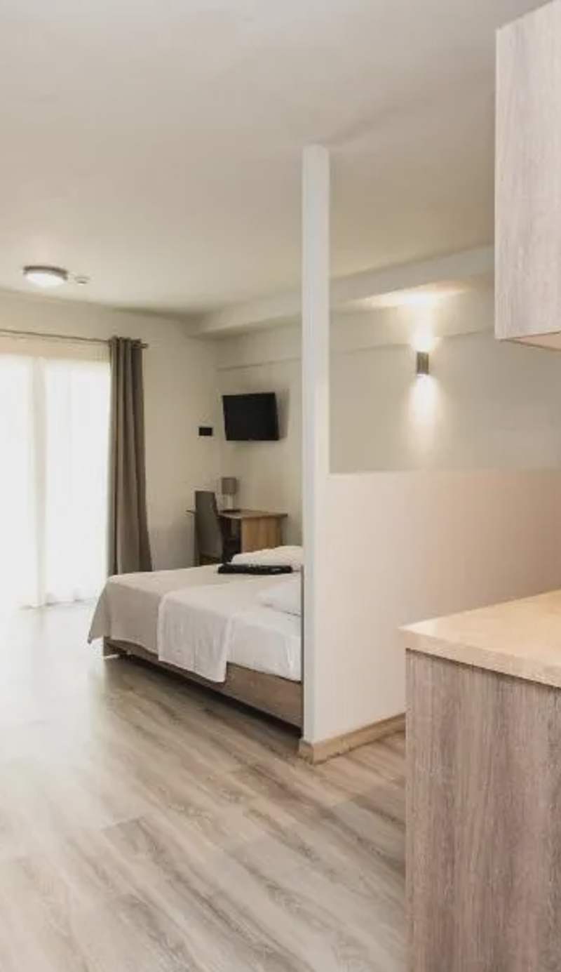 John Central Suites