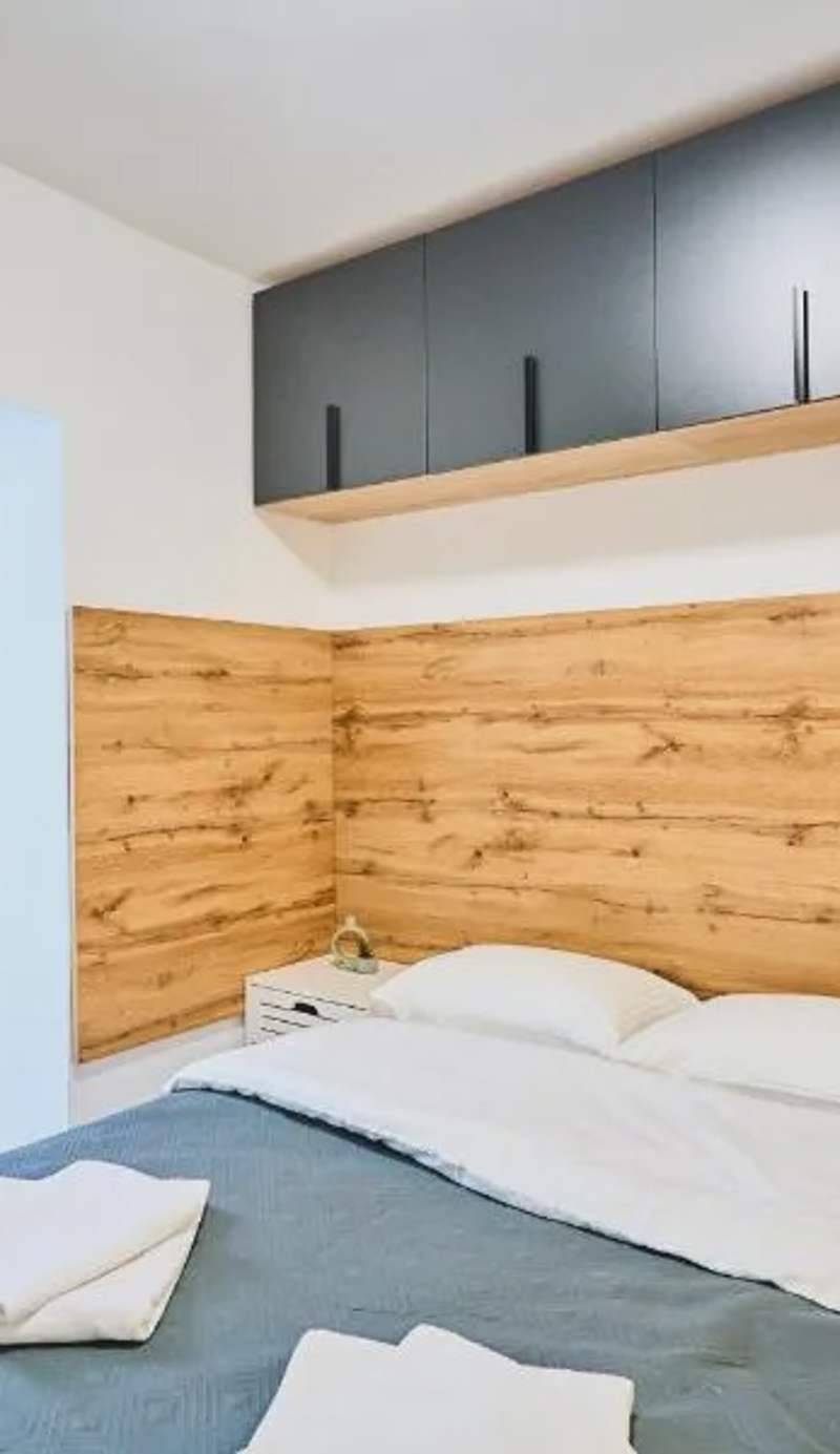 WiFi Studio - Near Airport & Attractions