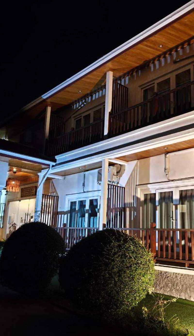 Leego Hotel