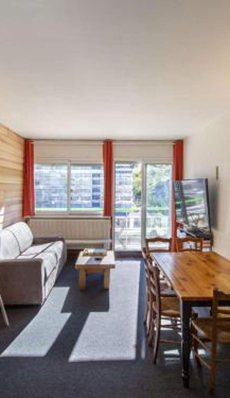 Appartement pour 6 pers., pied des pistes, lumineux, centre station - FR-1-400-112