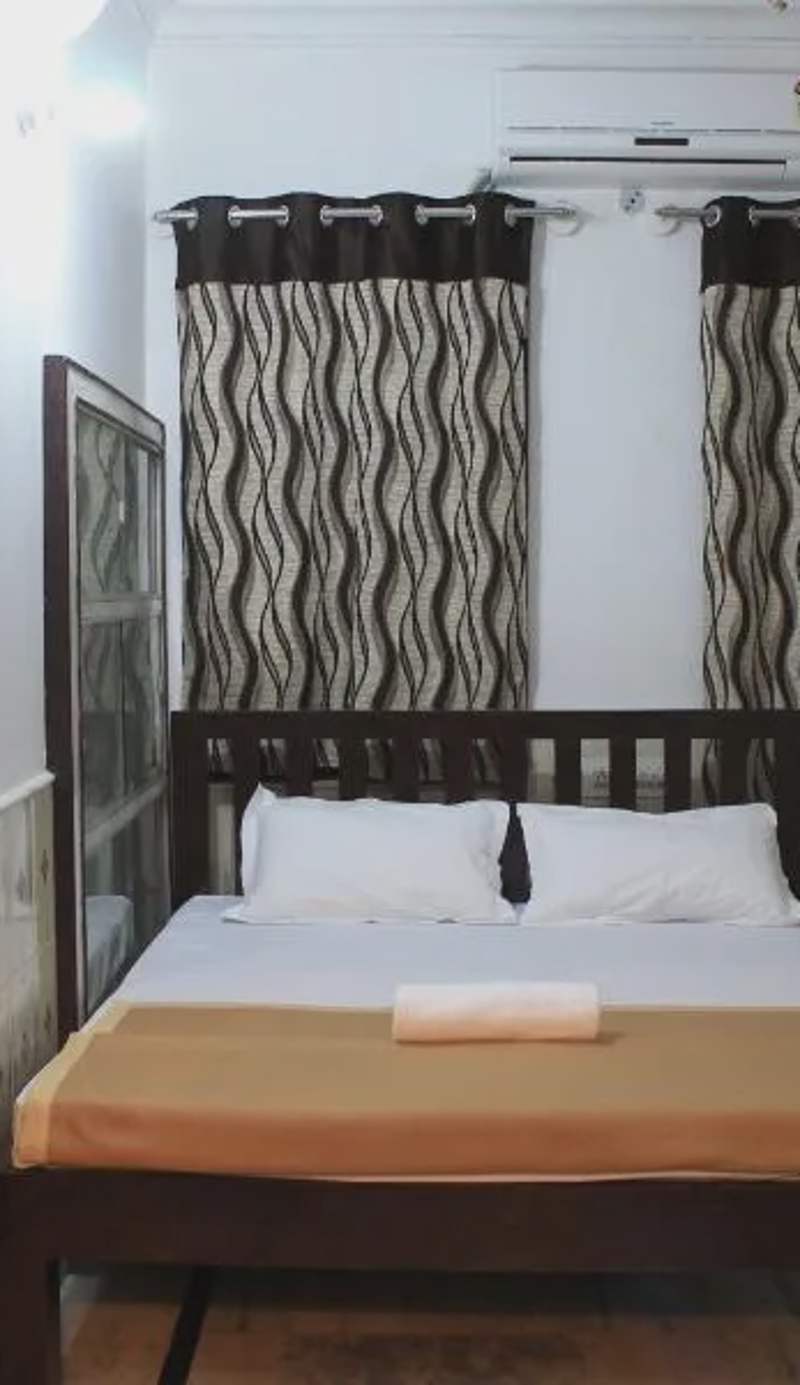 Madhur Villa Guest House