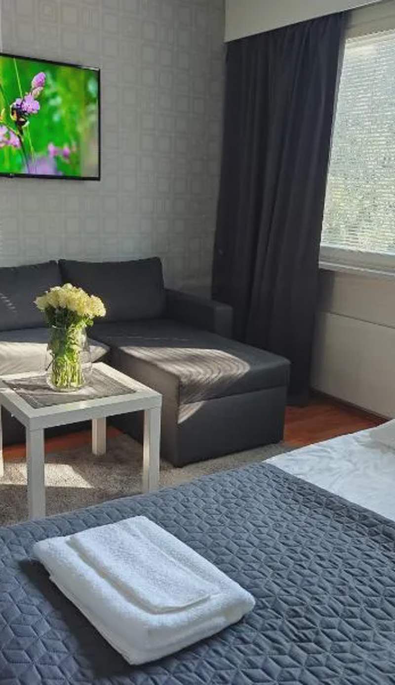 Central Railway st II Cozy 1R apart II free P