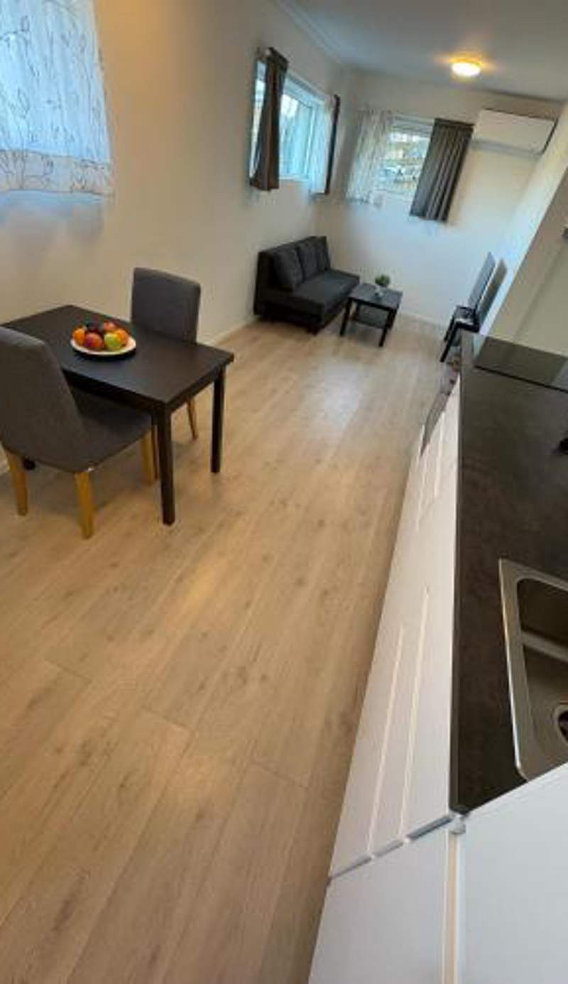 Temis apartment, private new 1 bed room and 1 living room with sofa bed and lagre kitchen, share with nobody NO PARTIES