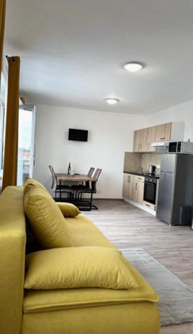 Sky Apartments 511